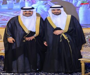 الأميرُ عبدُالعزيزِ يُشرِّفُ حفلَ زفافِ بنِ مقباس وبنِ حمدي