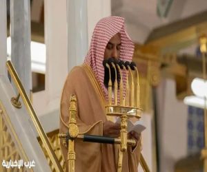إمام وخطيب المسجد النبوي يحث المسلمين على التوكل على الله ويستنكر ممارسات السحرة والمنجمين والدجالين