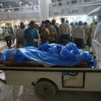 صور مؤثرة لحادثة سقوط رافعة في الحرم
