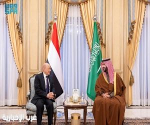 سمو وزير الدفاع يلتقي رئيس وأعضاء مجلس القيادة الرئاسي اليمني ورئيس مجلس الوزراء ووزير الدولة محافظ محافظة عدن ويعلن عن حزمة من المشاريع والبرامج التنموية لدعم الشعب اليمني الشقيق