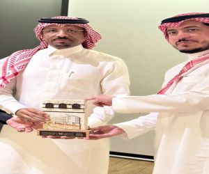 الدكتور علي مرزوق يشارك في ملتقى ويفز الدولي للفنون البصرية