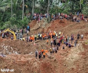 استئناف جهود البحث والإنقاذ في إندونيسيا بعد انهيار أرضي يودي بحياة 10 أشخاص