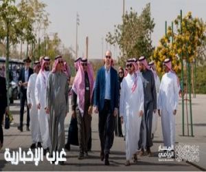 وزير الرياضة يستقبل ولي عهد بريطانيا ويصطحبه في جولة على مشروع المسار الرياضي
