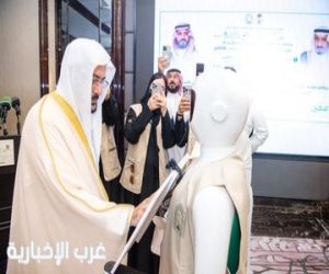 «آل الشيخ» يدشن برامج خادم الحرمين لتوزيع المصاحف والتمور وتفطير الصائمين