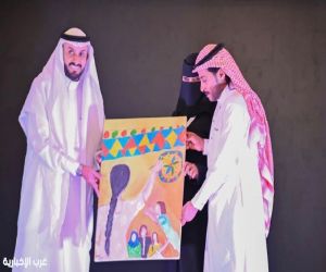 نادي "فنون جازان" يُهدي "ظل الجبل" لجمعية المسرح والفنون الأدائية في حفل ختام برامجها