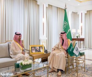 أمير الجوف يستقبل رئيس جمعية خدمات الحجاج والمعتمرين بمناسبة حصولها على جائزة الأميرة صيتة