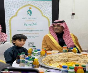 محافظ طبرجل يشارك أبناءه الأيتام الإفطار الرمضاني لجمعية الغد للأيتام