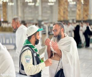 الكشافة السعودية تسجّل 45 ألف ساعة تطوع في الحرم المكي بنصف رمضان الأول