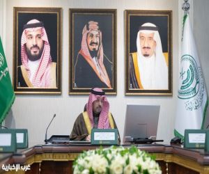 أمير الحدود الشمالية يرأس اجتماع الإدارات الخدمية والقيادات الأمنية استعدادًا للعشر الأواخر وعيد الفطر