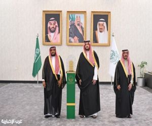 محافظ الطائف يكرّم رئيس نادي فرسان الوطن تقديرًا لمشاركاته في مبادرات أمانة الطائف