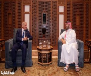 ولي العهد يلتقي رئيس وزراء باكستان في جدة