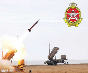 الدفاعات الجوية الكويتية تتصدى لهجمات صاروخية ومسيّرات معادية