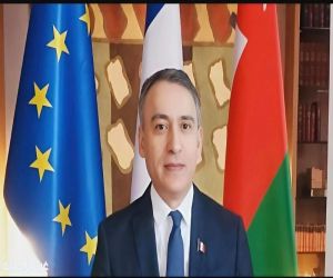 سعادة سفير فرنسا لدى سلطنة عُمان يرعى حفل افتتاح معرض ٢٠٠ عام من التصوير الفوتوغرافي