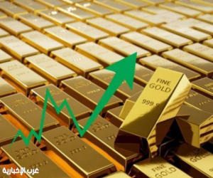ارتفاع أسعار الذهب عالميًا بدعم تراجع النفط وتعزيز جاذبيته كملاذ آمن