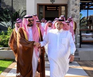 نائب أمير منطقة مكة المكرمة يُقدم تعازيه للدكتور القصبي