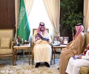 نائب أمير عسير يشيد بإنجازات الاتحاد السعودي للطيران الشراعي