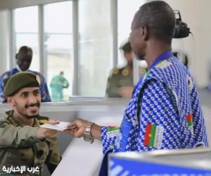 جوازات المدينة تستقبل أولى رحلات حجاج بوركينا فاسو لموسم حج 1447هـ