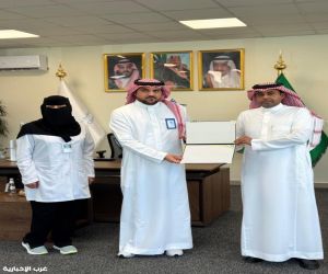 تكريم مدير مستشفى الملك خالد من الرئيس التنفيذي لتجمع تبوك الصحي