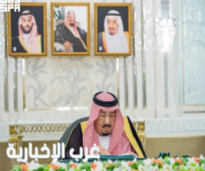 خادم الحرمين الشريفين يرأس جلسة مجلس الوزراء في جدة