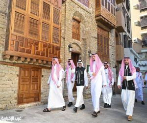 محافظ الطائف يقف على المنطقة التاريخية ويطّلع على مقوماتها التراثية والسياحية