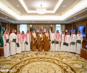 أمير منطقة جازان يستقبل فريق تقييم الأداء عبر “أبشر داخلية” ويؤكد أهمية تعزيز التحول الرقمي