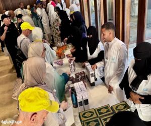 جامعة جدة تودّع الحجاج الإسبان ضمن مبادرة «أكناف الحرمين» التطوعية