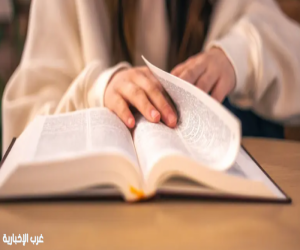الدماغ يدمج قصص الكتب الورقية أسرع من الرقمية