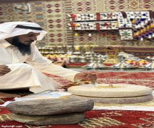 «الرحى.. أداة الأجداد التي حوّلت حبات القمح والسمح إلى غذاءٍ يروي حكاية الكفاح "