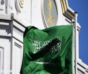 السفارة السعودية في إندونيسيا تحذّر المواطنين من الاقتراب من مواقع المظاهرات في جاكرتا
