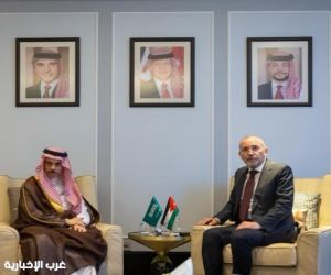 سمو وزير الخارجية يلتقي وزير خارجية الأردن