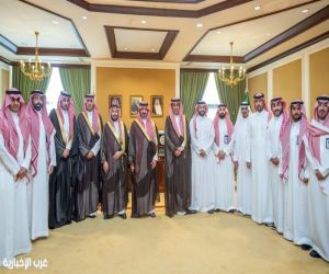 نائب أمير تبوك يطّلع على خطط تطوير الخدمات الصحية ومستجدات التحول الصحي بالمنطقة