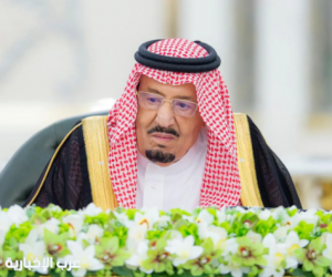خادم الحرمين الشريفين يرأس جلسة مجلس الوزراء في جدة