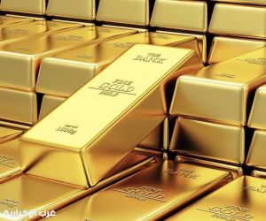 الذهب يواصل التراجع مقترباً من أدنى مستوياته.. والبلاتين والبلاديوم يغردان خارج السرب