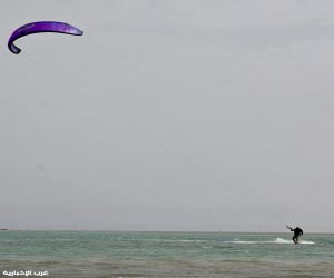 الكايت سيرف.. رياضة بحرية تعزز سياحة المغامرات على سواحل المملكة