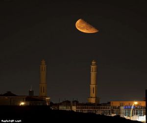 التربيع الأخير لقمر شهر صفر يُزيّن سماء المملكة