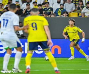النصر يبدأ رحلة الدفاع عن اللقب بثلاثية في شباك الفتح