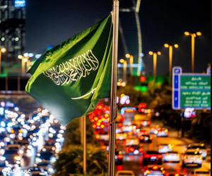 #تحت_ألأضـواء في غرب :  #المملكة تلبس ثوب الفخر.. سماء وأرض وبحر تحتفل بالوطن
