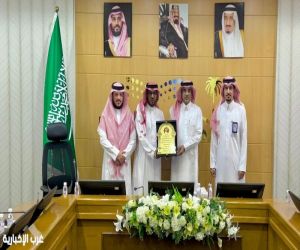 بعد 35 عاماً من العطاء.. تعليم الطائف يكرّم المستشار التعليمي سليمان السواط