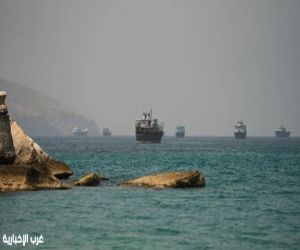 الولايات المتحدة تعلن أن تدفق النفط عبر مضيق هرمز قد تعافى بقوة.