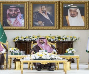 أمير منطقة الجوف يخصص جلسة المواطنين الأسبوعية للاحتفاء باليوم الوطني السعودي