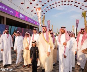 محافظ الطائف يتفقد مشروعات تنموية واستثمارية ويشهد توقيع 8 اتفاقيات