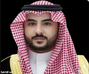 وزير الدفاع يوجه دعوة للشيخ منصور بن زايد لزيارة المملكة غدًا الثلاثاء