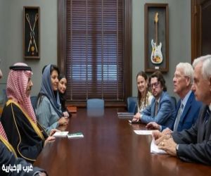 وزير الخارجية يبحث في واشنطن تعزيز التعاون الدفاعي والأمني مع مسؤولين أمريكيين
