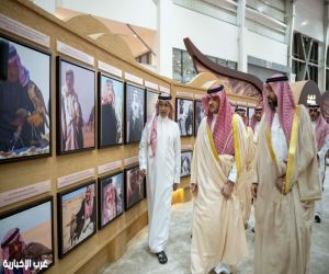 الأمير عبدالعزيز بن سعود يزور معرض الصقور والصيد السعودي الدولي 2026