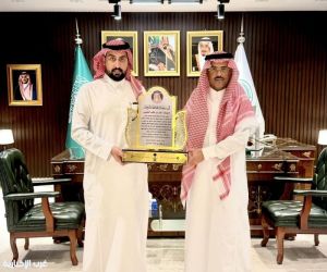 تقديرًا لدعمه المتواصل للعمل البلدي،، بلدية طبرجل تُكرّم محافظ المحافظة "