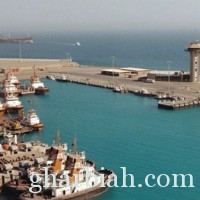 ينبع.. ميناء الملك فهد يستقبل أكبر وحدة تحلية مياه في العالم