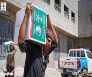مركز الملك سلمان للإغاثة يوزع 1,150 سلة غذائية في مديرية نصاب بمحافظة شبوة في اليمن