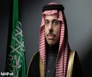وزير الخارجية ونظيره الكويتي يبحثان تطورات المنطقة