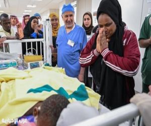 نجاح فصل التوأم التنزاني «لايتيينس ولوفنس» في الرياض بعد عملية استغرقت 14 ساعة ونصف