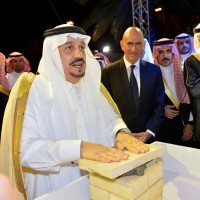 أمير منطقة الرياض يضع حجر الأساس لفندق وشقق ماريوت